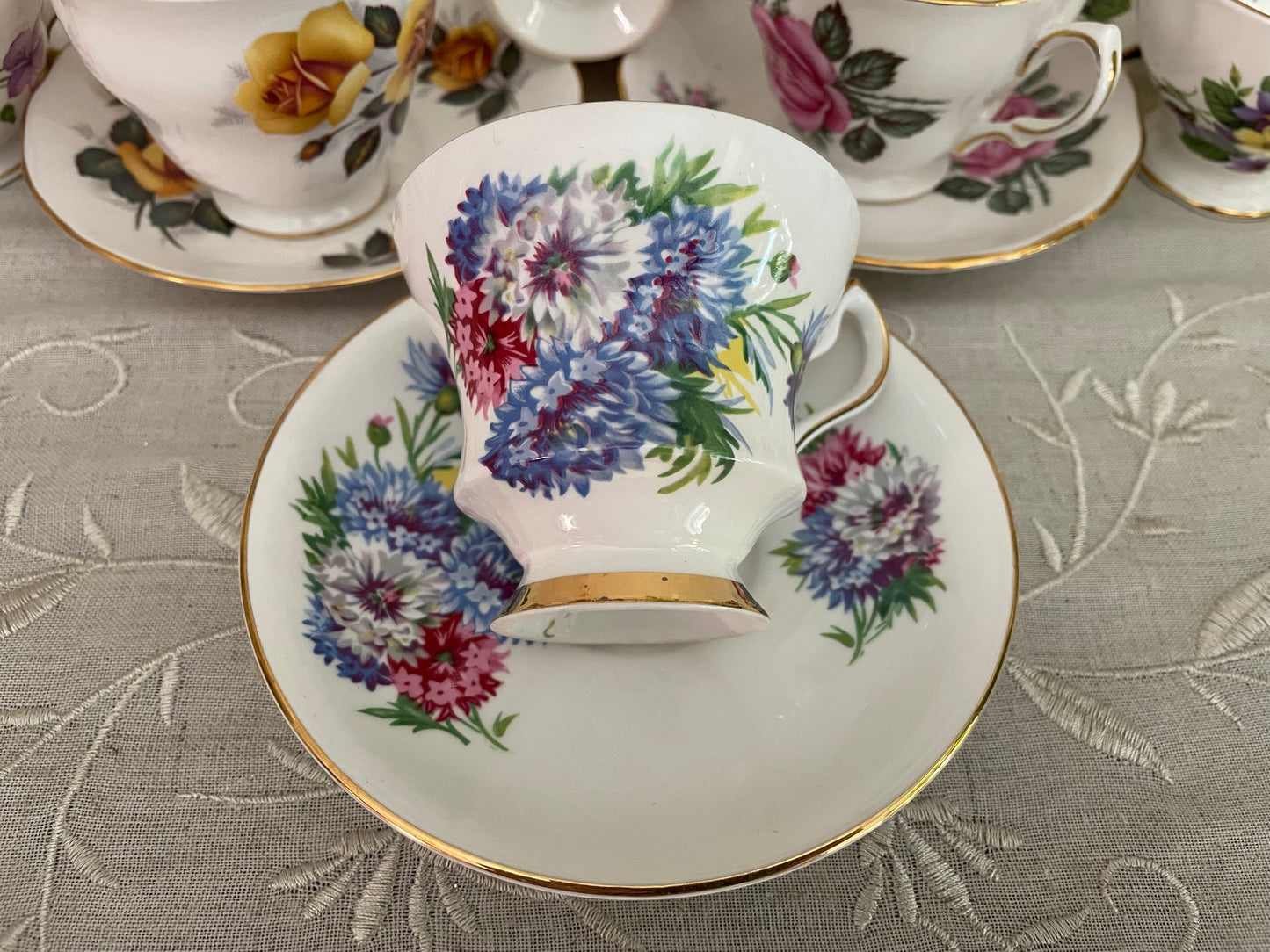 Vintage Windsor Bone China Made In England Tea Cup & Saucer Set