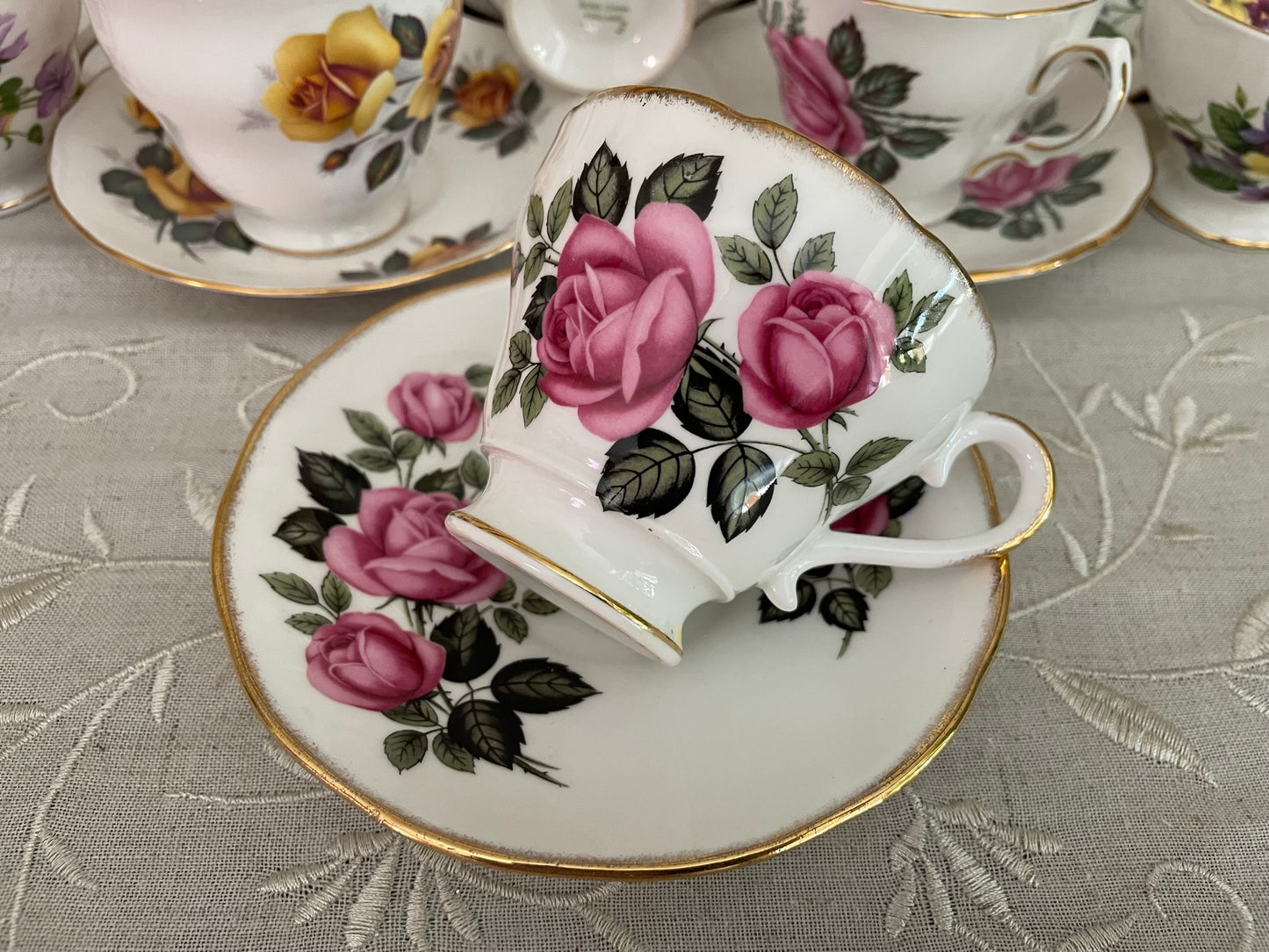 Vintage Salisbury Tea Cup & Saucer Set